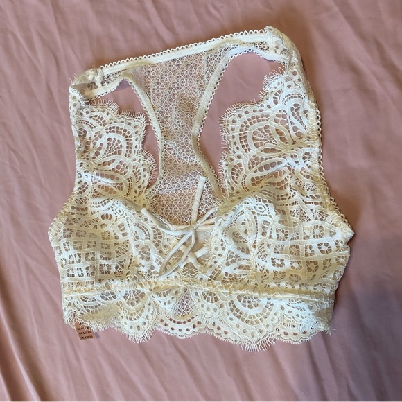 Victoria’s Secret Dream Angels Lace Up Bralette - Picture 2 of 9